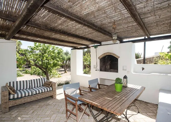 Вилла Oasis A Magical Garden In *