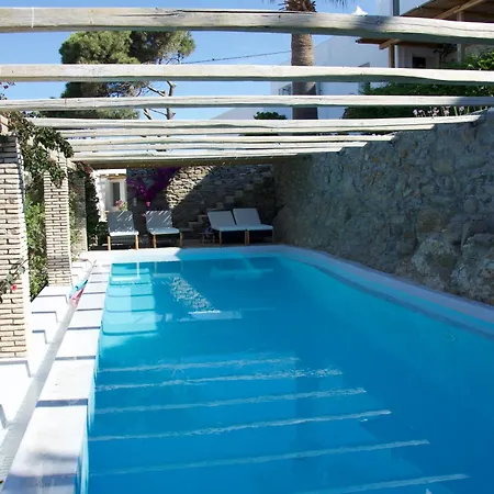 Oasis A Magical Garden In Villa *